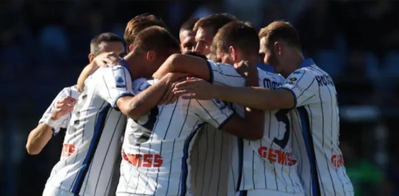  那不勒斯客场四比零横扫恩波利，领跑优势扩大至六分  