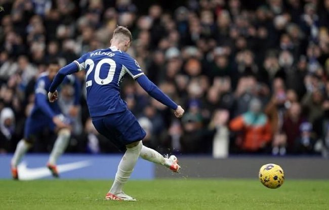  帕尔默任意球直接破门切尔西战平曼城  